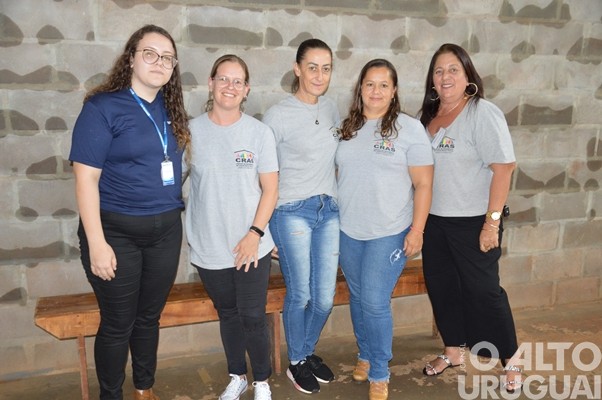 Centenas de mulheres participam de encontro em Jaboticaba