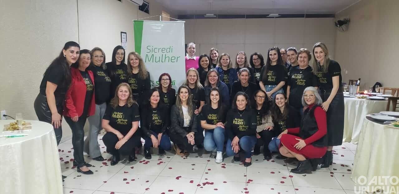 Líder Jovem e Sicredi Mulher contemplam mais de mil participantes de três Estados