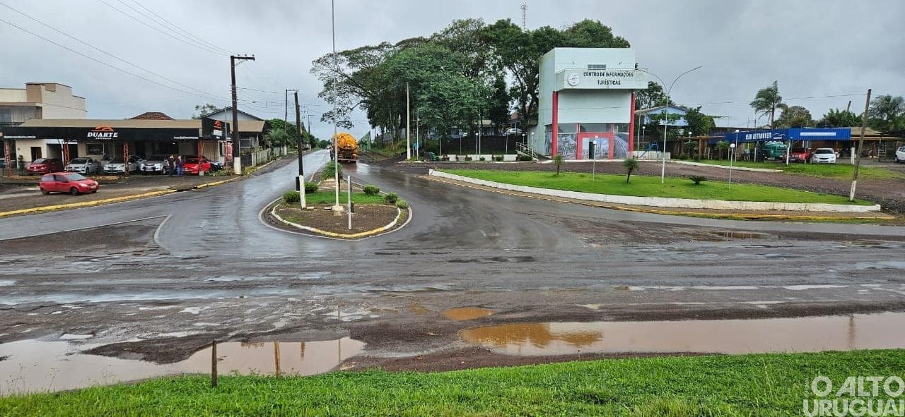 Amzop articula construção de trevo no Distrito de Osvaldo Cruz em FW