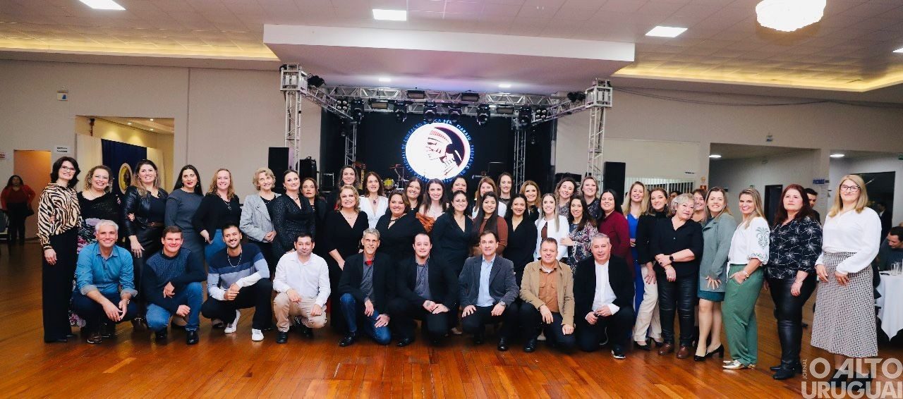 Escola Sepé Tiaraju celebra 90 anos com jantar dançante