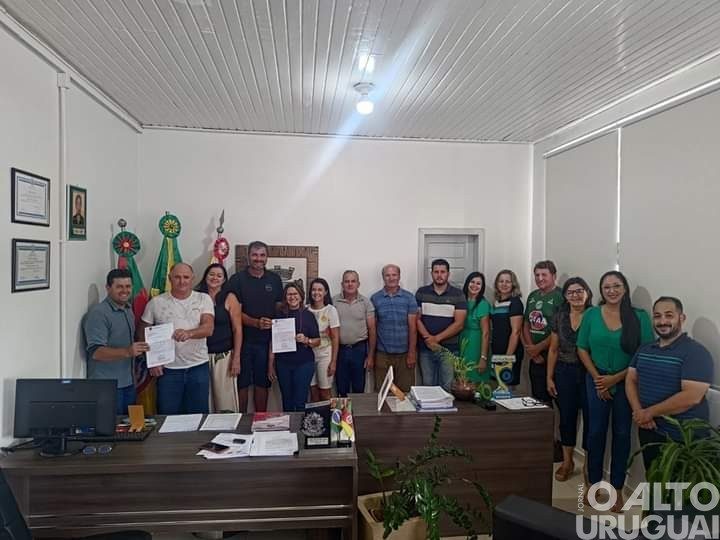 Administração celebra recebimento de emendas do deputado Pompeo de Mattos