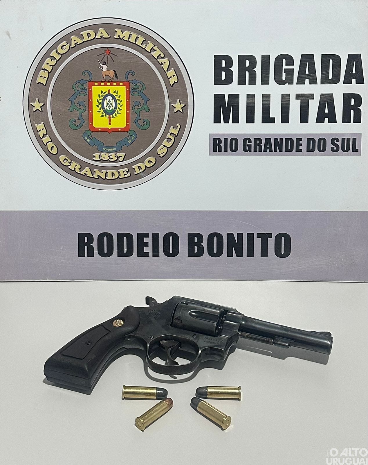 Brigada Militar prende homem por porte ilegal de arma de fogo