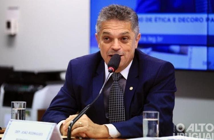 Prefeito de Chapecó participa de painel durante evento em FW