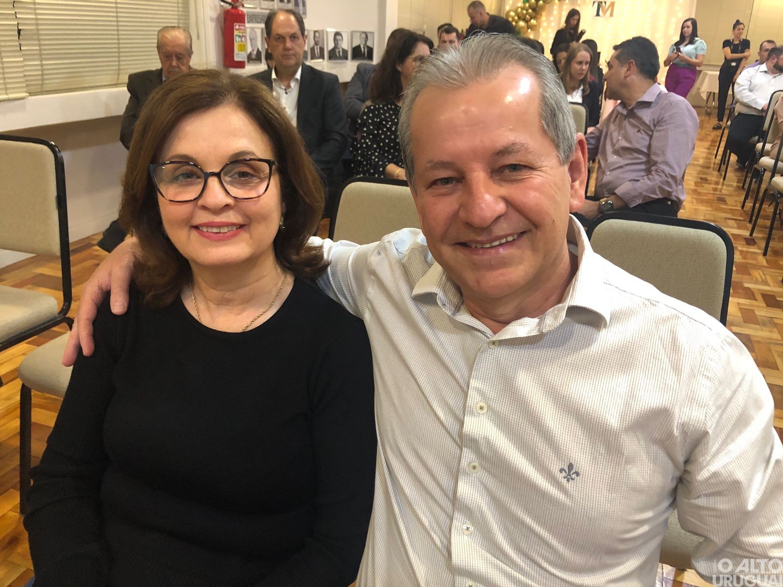 Tici Marin lança autobiografia "De Improvável a Protagonista"