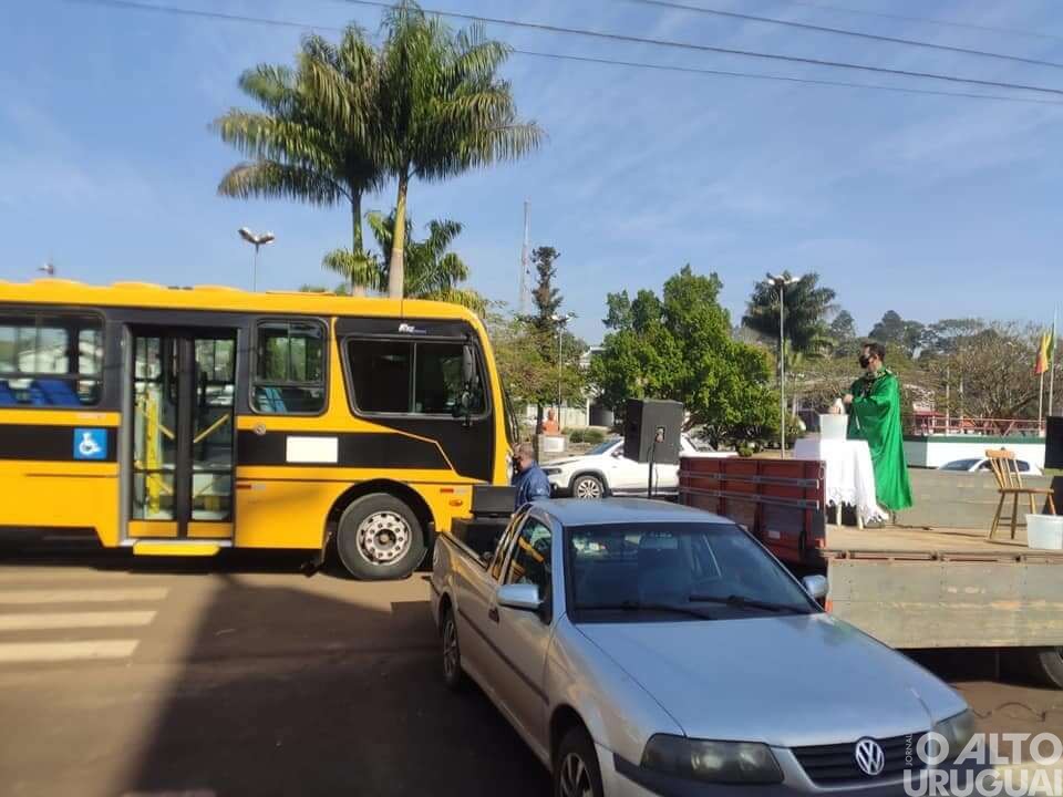 Comemorações do Dia do Colono e Motorista são realizadas em Pinheirinho do Vale