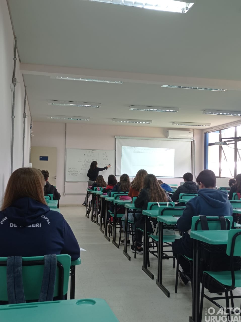 Professoras da UFSM-FW oferecem aulas preparatórias gratuitas para a 2ª fase da OBMEP