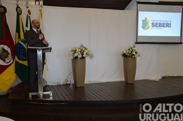 Câmara de Vereadores de Seberi homenageia pioneiros