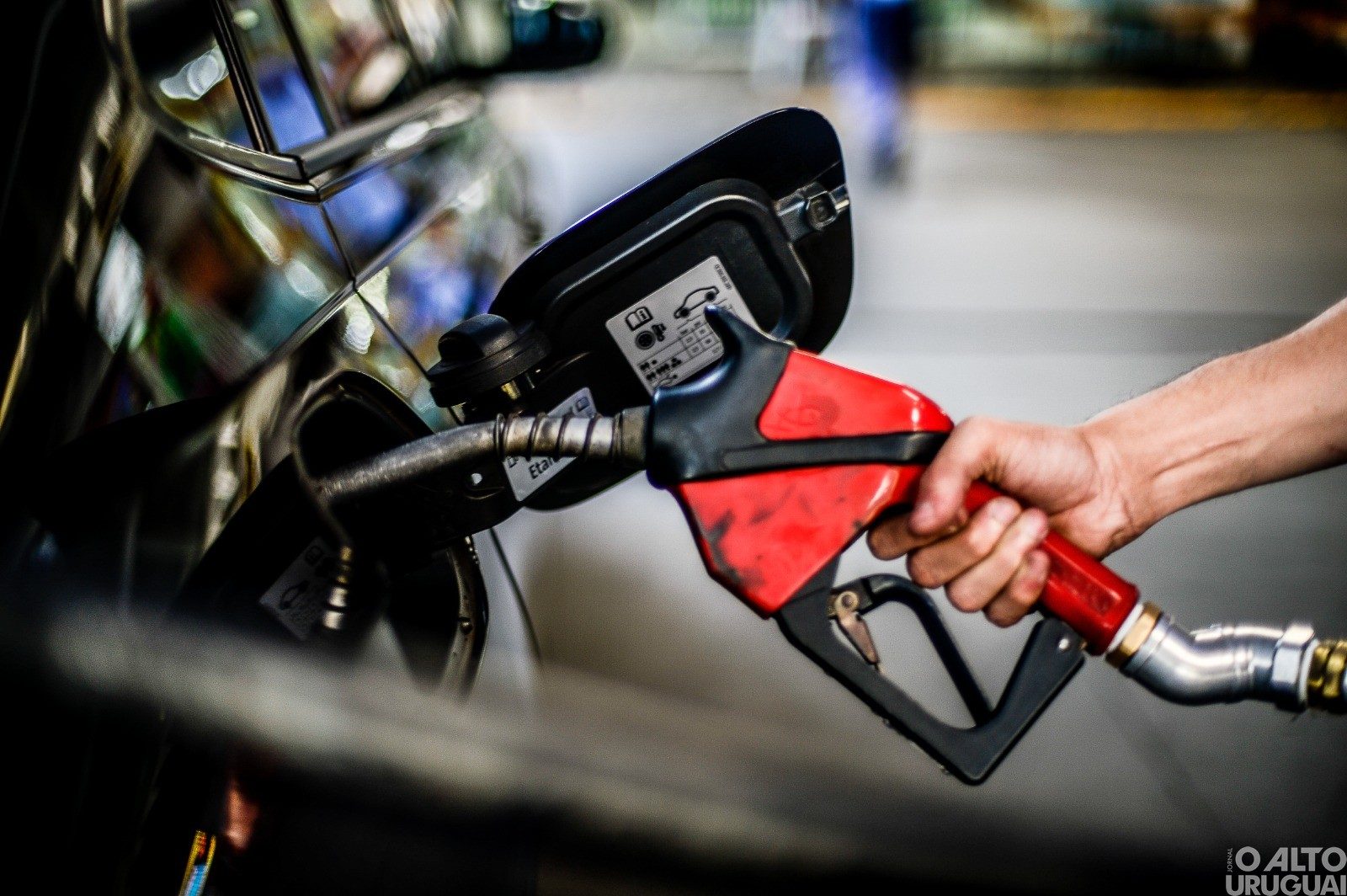 Imposto sobre gasolina volta a ser cobrado