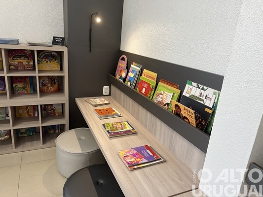 Biblioteca pública de Rodeio Bonito é inaugurada em novo espaço