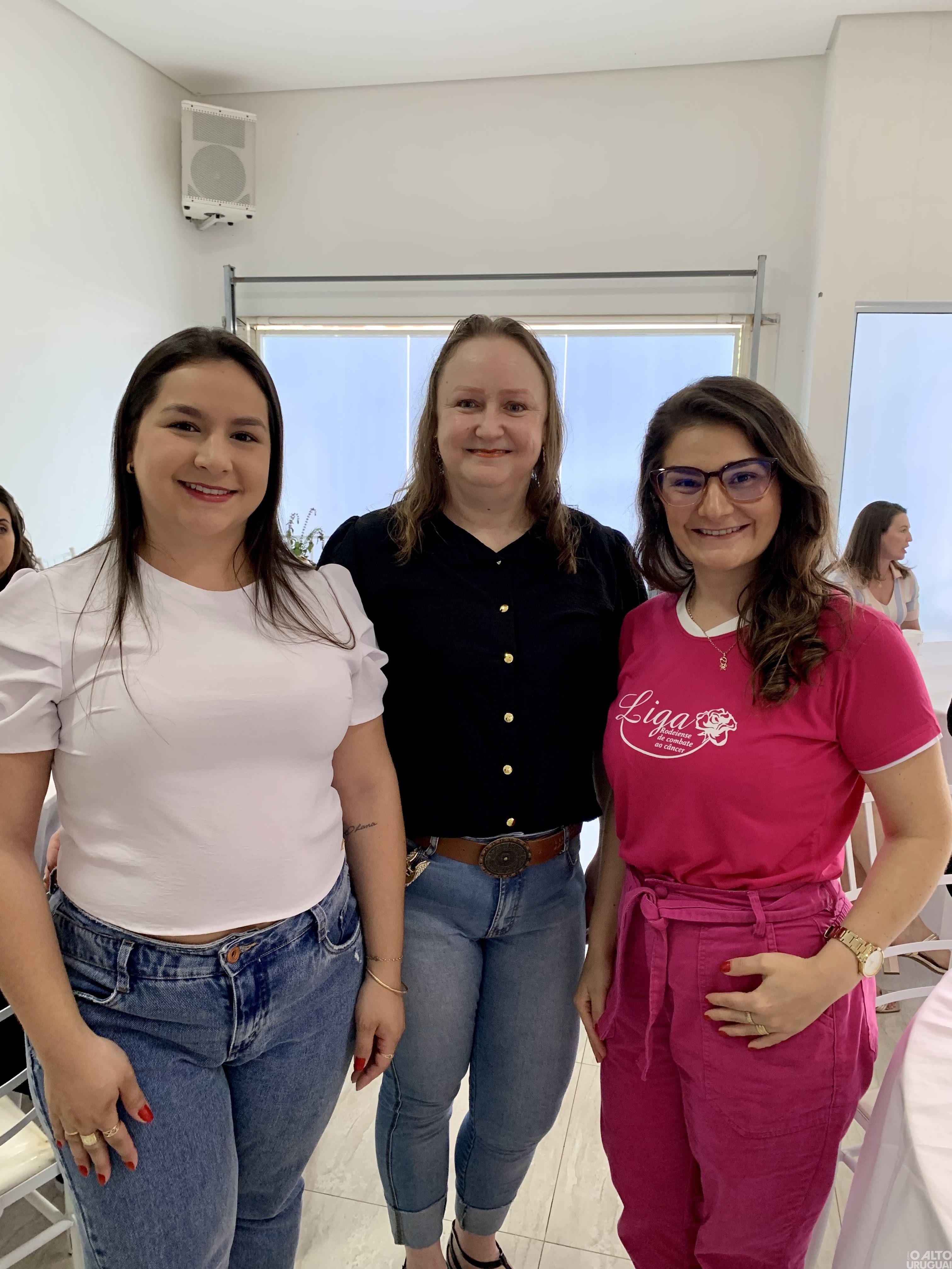 Liga Rodeiense reúne mulheres em Rodeio Bonito para 5º Chá da Liga