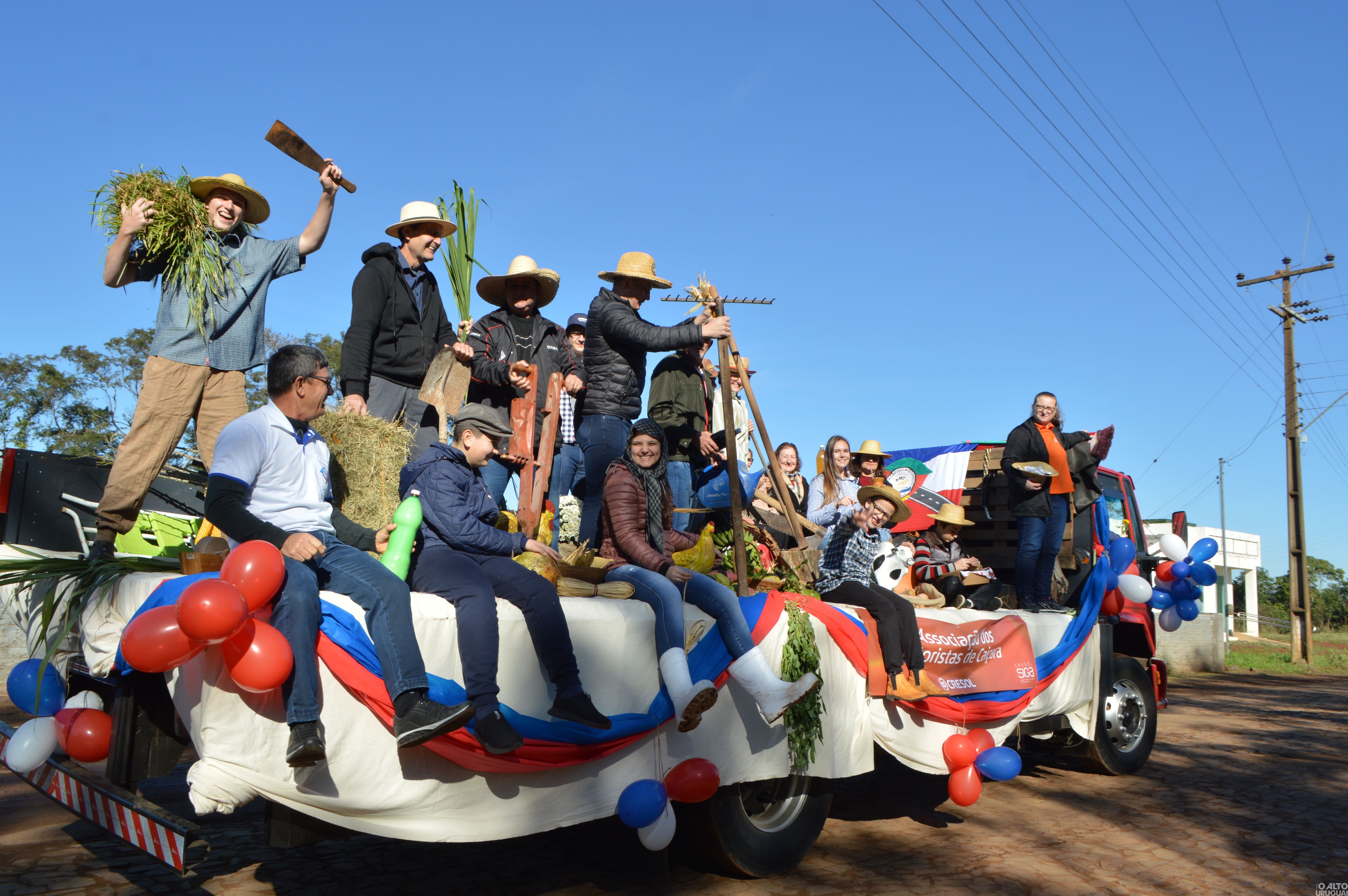 2ª Festa do Agricultor e Motorista Cresol reúne associados em FW