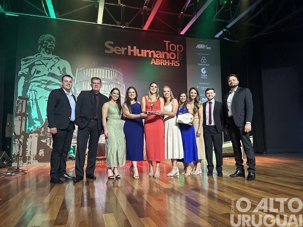 Sicredi Conexão recebe prêmio Top Ser Humano