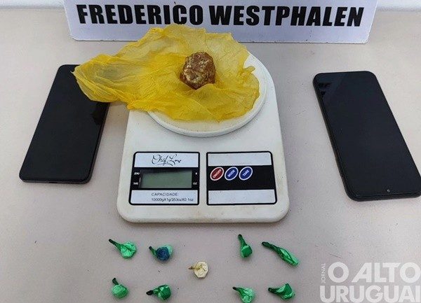 Mulher é presa acusada de tráfico de drogas em FW