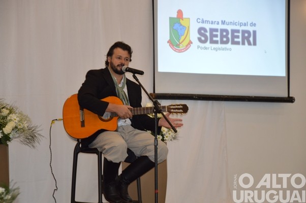 Câmara de Vereadores de Seberi homenageia pioneiros