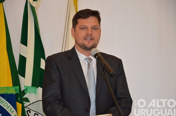 Câmara de Vereadores de Seberi homenageia pioneiros
