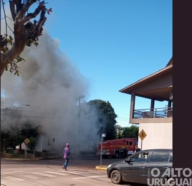 Incêndio em residência de FW teve princípio em tomada