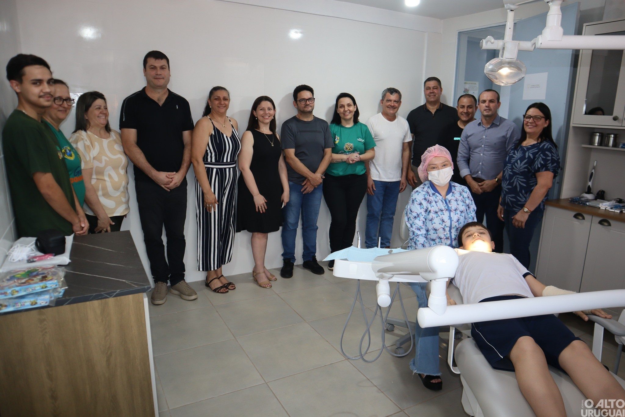 Ametista do Sul inaugura gabinete odontológico em escola