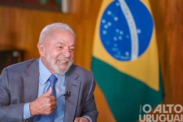 Presidente Lula passa por cirurgia em São Paulo para drenagem de hematoma