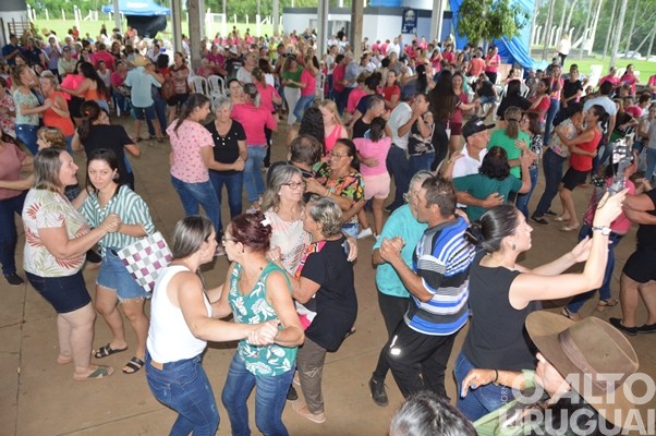 Encontro Intermunicipal das Mulheres em Caiçara é sucesso de público