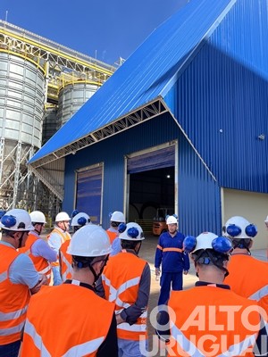JBS apresenta a estrutura da fábrica de ração em Seberi