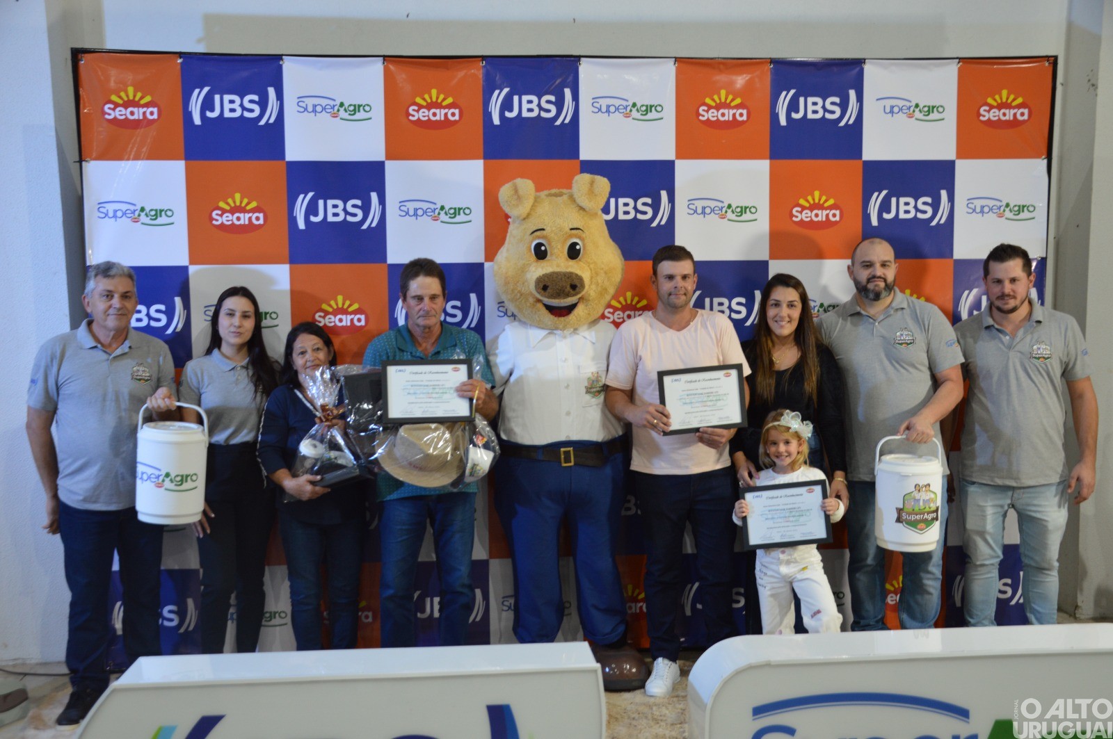 SuperAgro premia melhores produtores integrados