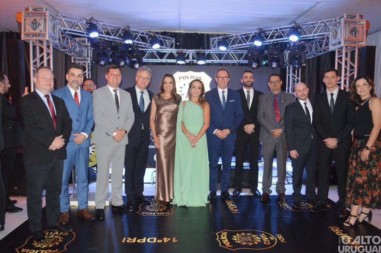 Baile Golden Night da 14ª DRPI homenageia parceiros da Polícia Civil na região