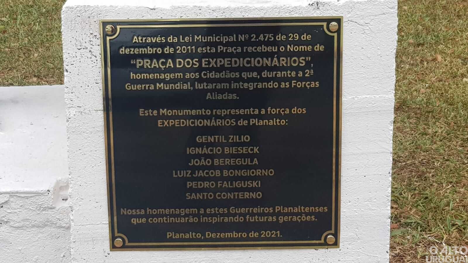 Planalto: placa de bronze homenageia Expedicionários
