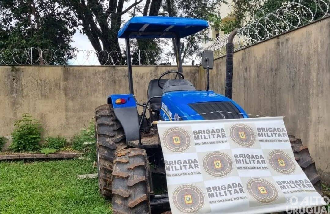 Brigada Militar recupera trator furtado em Planalto