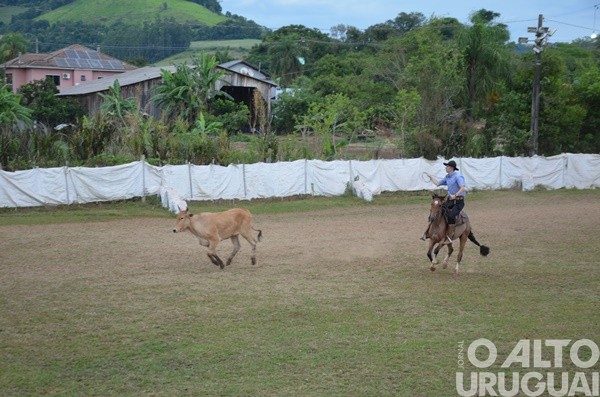 Rodeio Interestadual reúne mais de 450 competidores em Vicente Dutra
