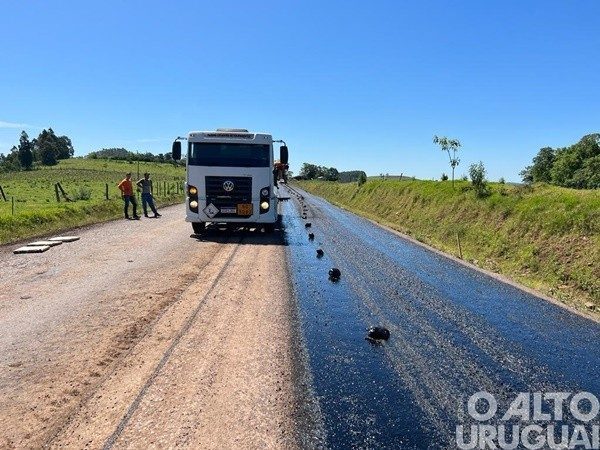 Avança asfaltamento nas rodovias ERS-528 e ERS-324
