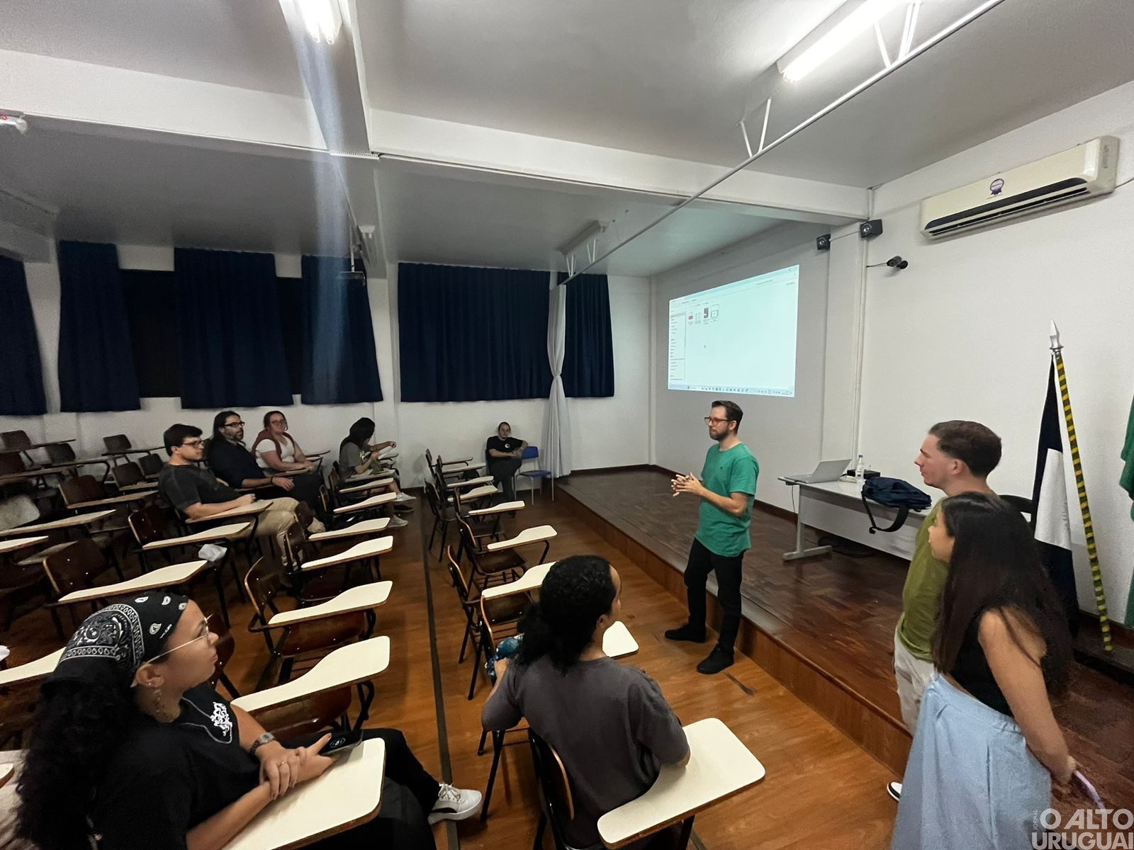 Documentário “Baú de histórias frederiquenses” estreia em FW