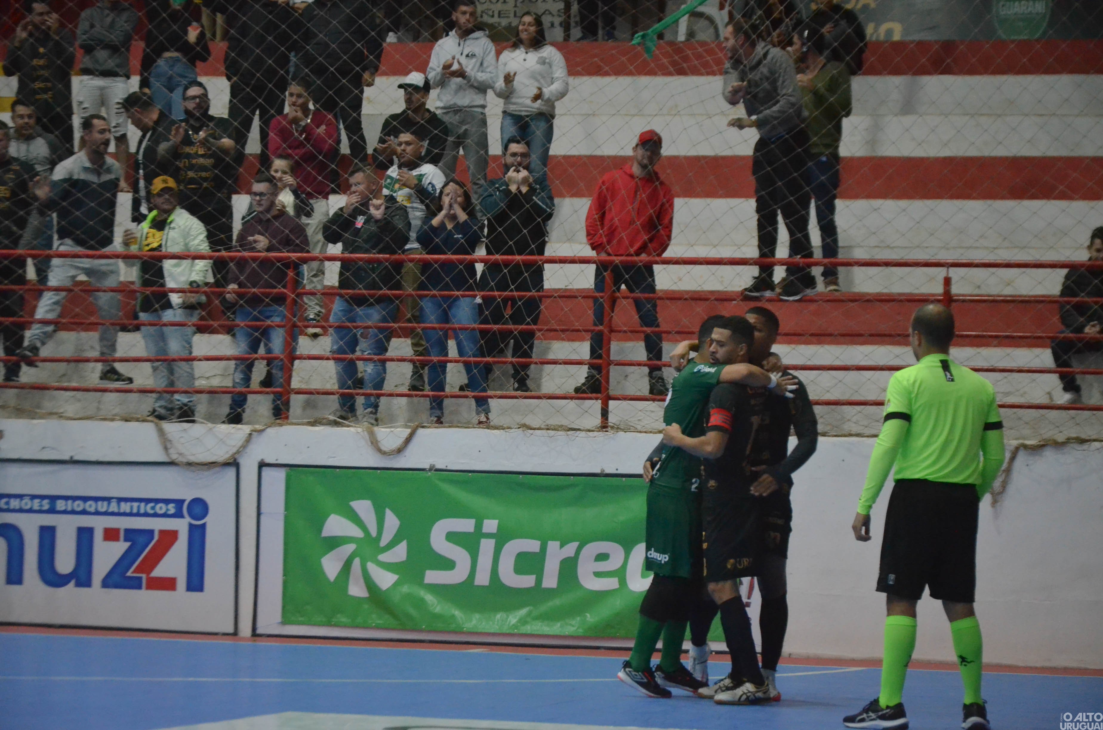 Guarani vira o jogo e estreia com vitória no Gauchão Série A