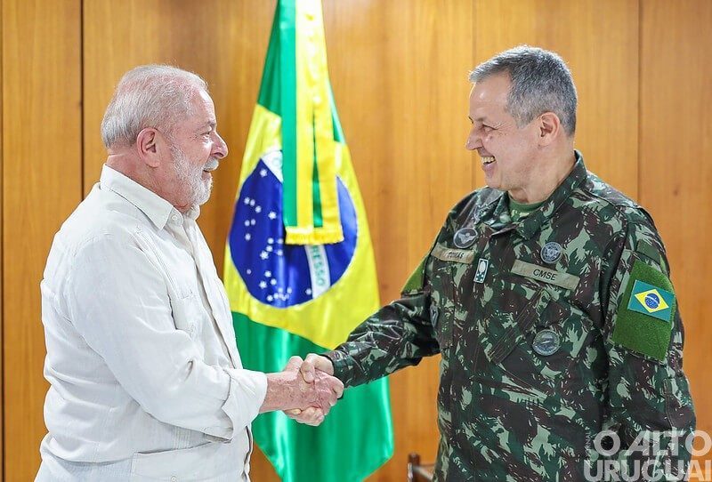 Governo federal anuncia troca no Comando do Exército