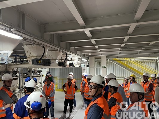 JBS apresenta a estrutura da fábrica de ração em Seberi