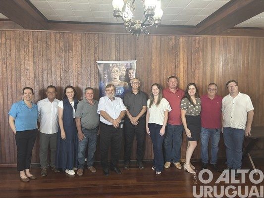 Orlando e Chester apresentam secretariado para a nova gestão em FW
