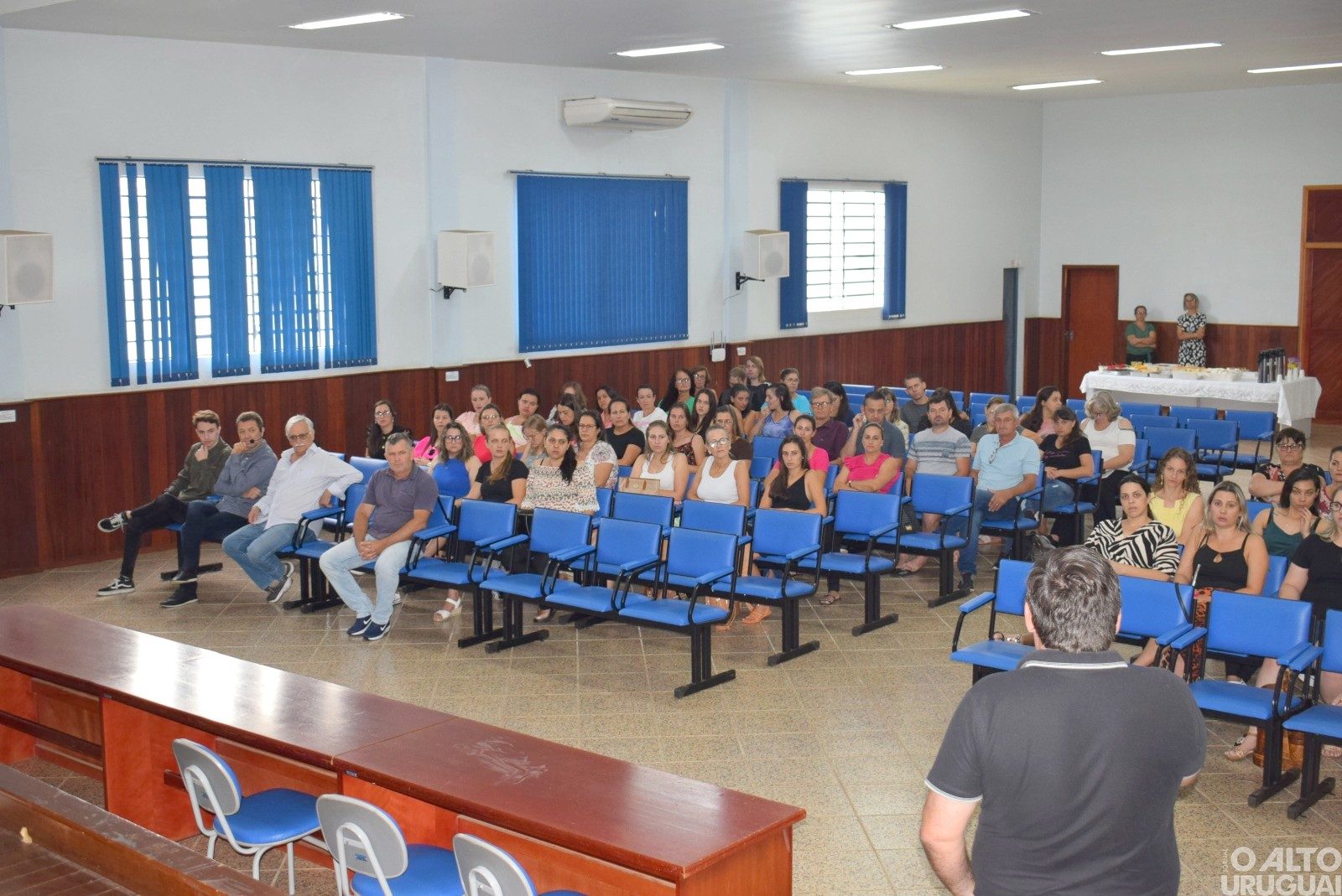 Ano letivo inicia com formação para educadores em Alpestre