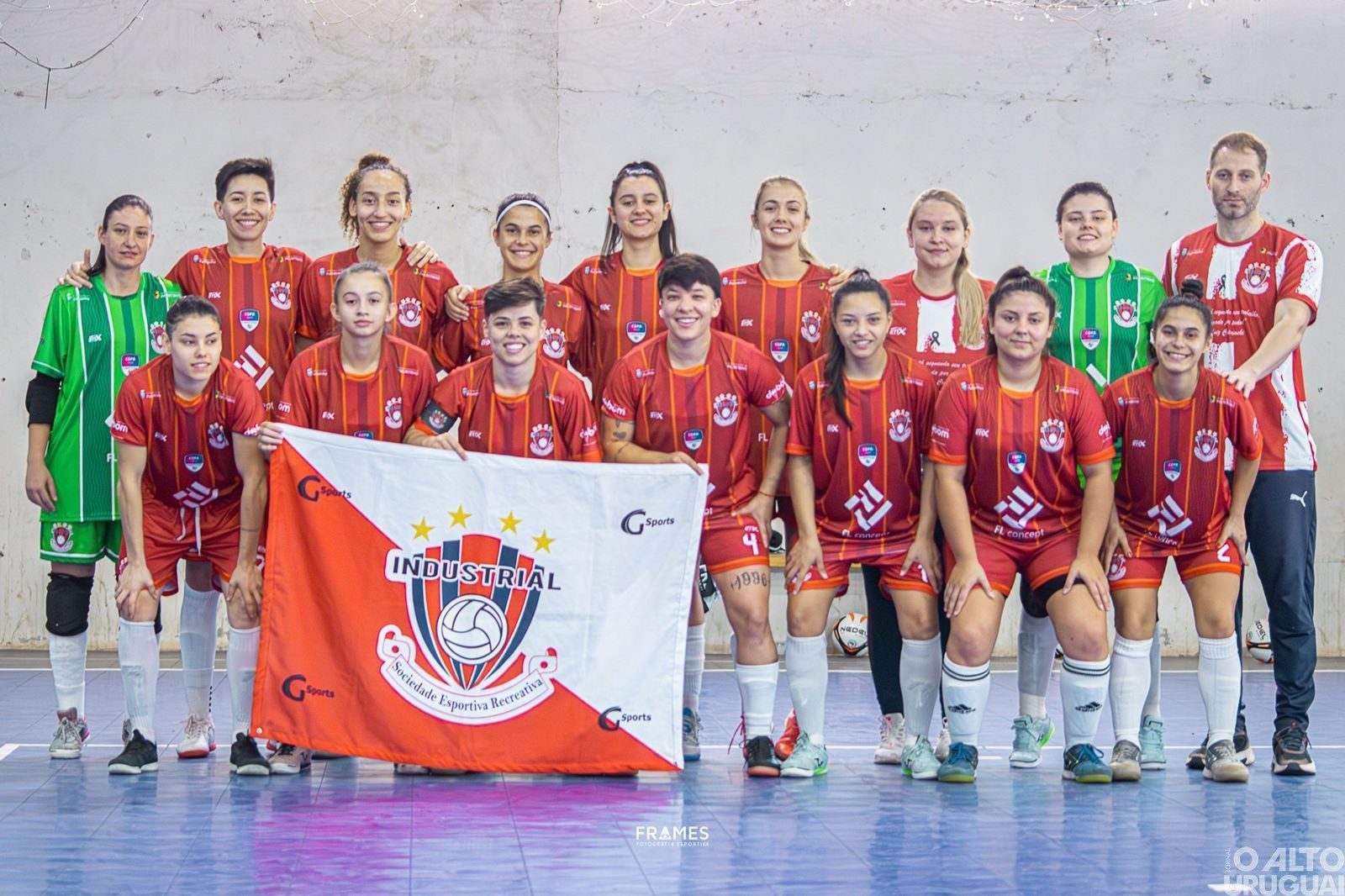 Industrial de Palmitinho avança à semifinal da Série Ouro de Futsal