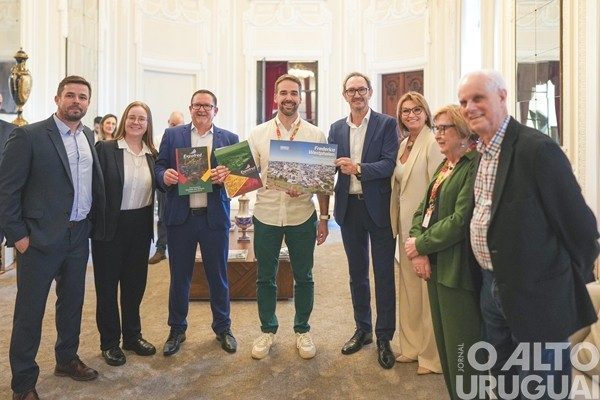 Comitiva representando a Expofred realiza visitas em Porto Alegre