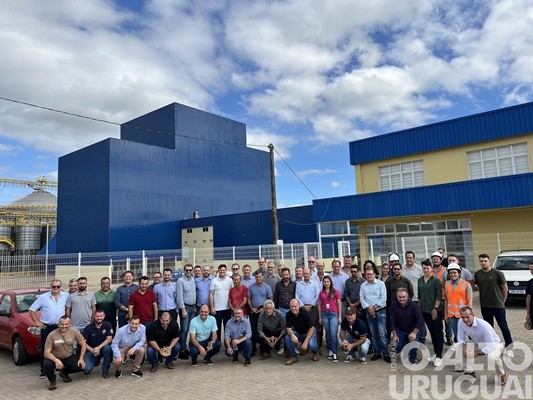 JBS apresenta a estrutura da fábrica de ração em Seberi