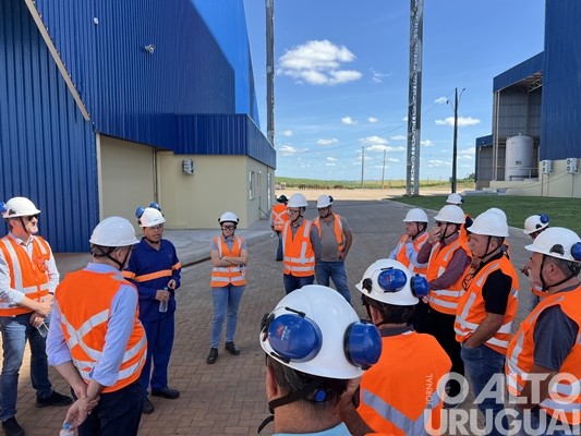 JBS apresenta a estrutura da fábrica de ração em Seberi