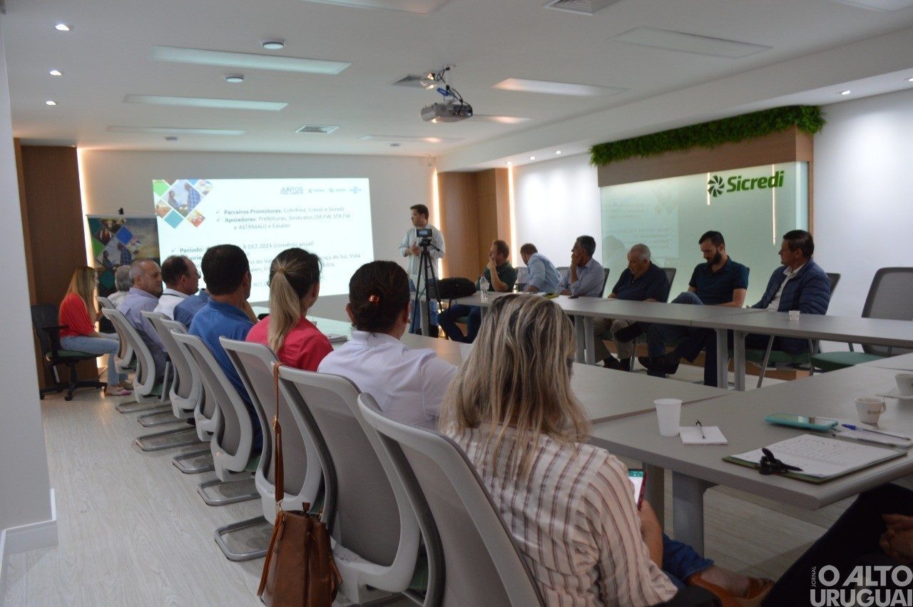 Seminário “Juntos Transformando Vidas na Pecuária Leiteira” é lançado