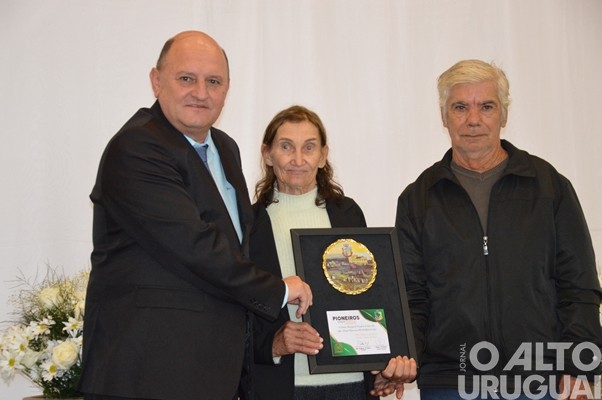 Câmara de Vereadores de Seberi homenageia pioneiros