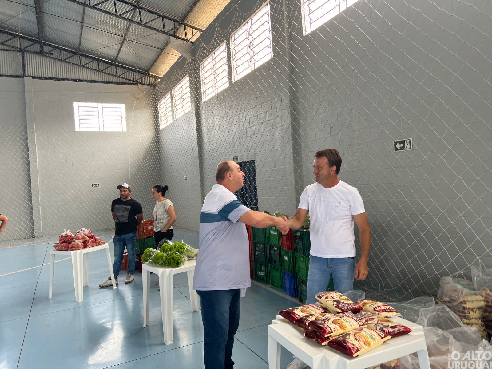 Conab e cooperativas da região formalizam contratos do PAA
