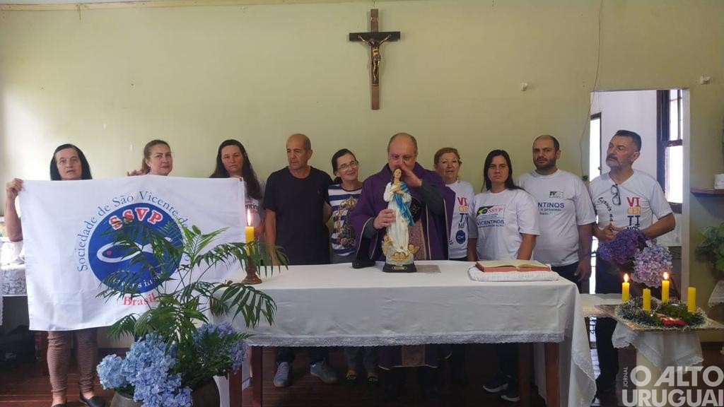 Missa campal do Dia de Nossa Senhora da Imaculada Conceição é realizada