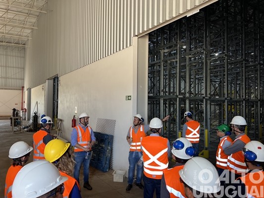 JBS apresenta a estrutura da fábrica de ração em Seberi