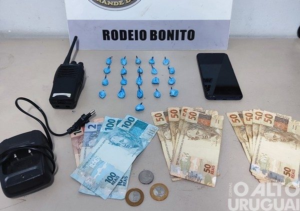 Menor de idade é apreendido por tráfico de drogas em Rodeio Bonito