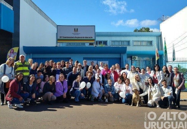 Coordenadoria Regional de Educação promove ato pela paz nas escolas
