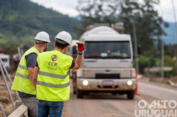 CCR ViaSul e PRF/RS liberam tráfego parcial em duas pistas da ponte do rio Taquari