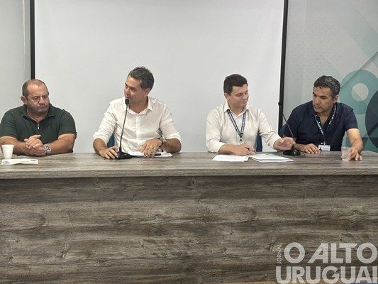 Prefeitos participam da primeira reunião da Amzop sob a nova gestão