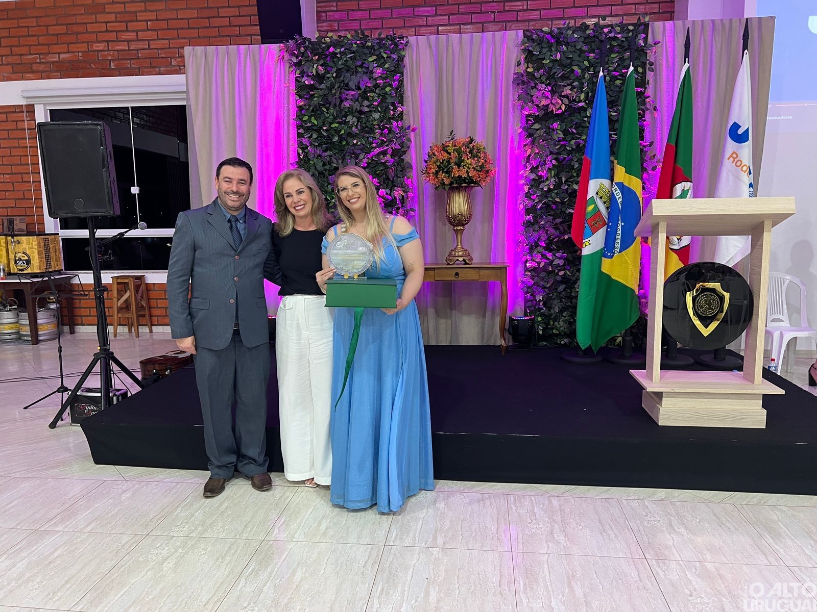 Jantar festivo com honrarias marca os 50 anos da JCI em Rodeio Bonito